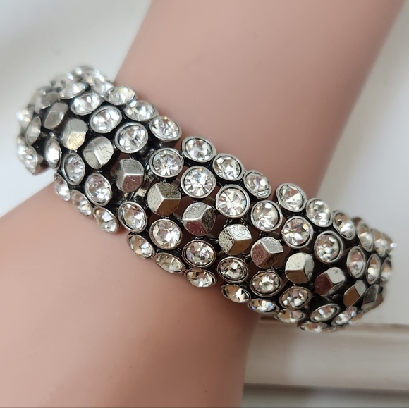 LIA SOPHIA Retired Rhinestone Bracelet Like New EUC - Picture 3 of 6